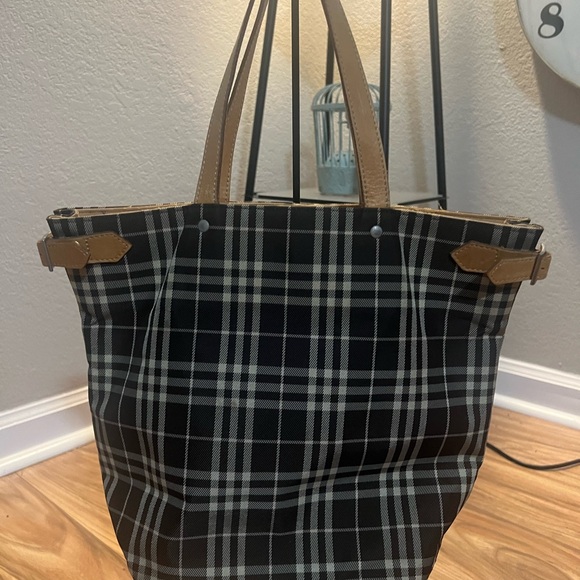 Burberry Tote - Picture 1 of 10